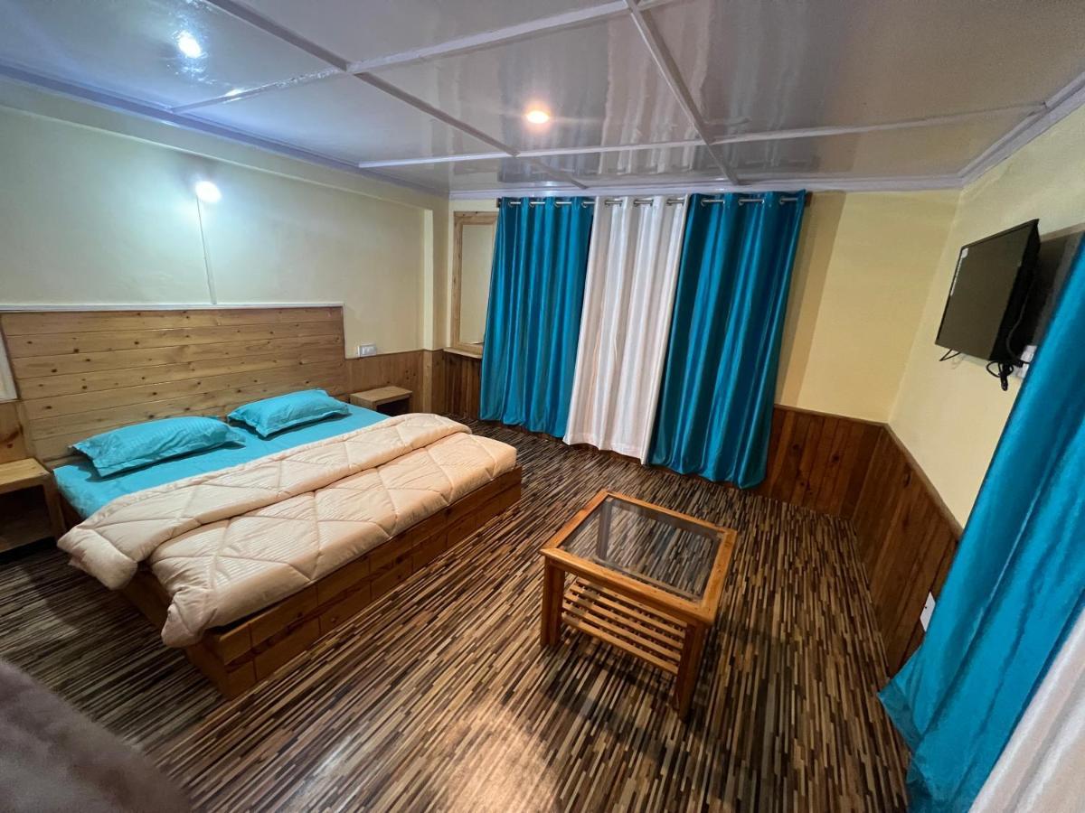 Hostel The Vagabond Manali Zewnętrze zdjęcie