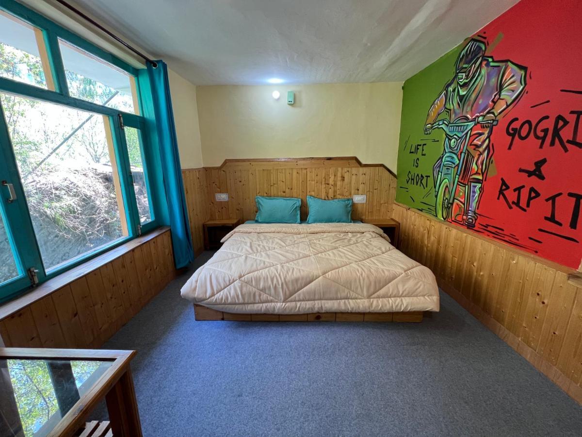 Hostel The Vagabond Manali Zewnętrze zdjęcie