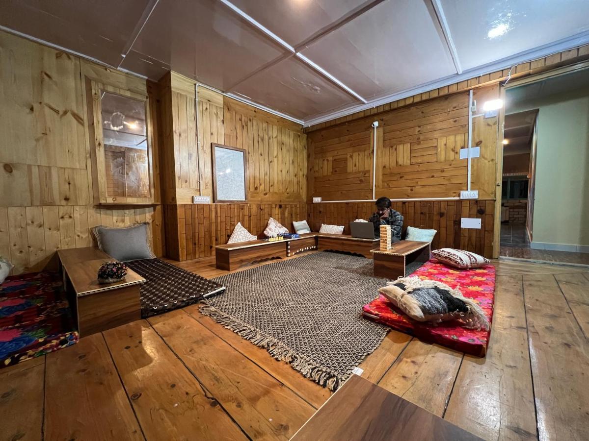 Hostel The Vagabond Manali Zewnętrze zdjęcie