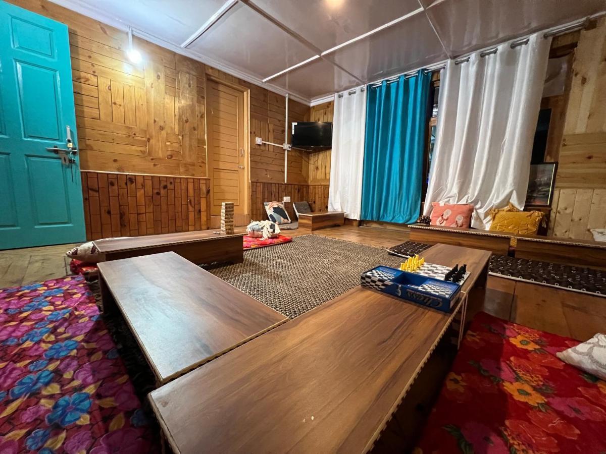 Hostel The Vagabond Manali Zewnętrze zdjęcie